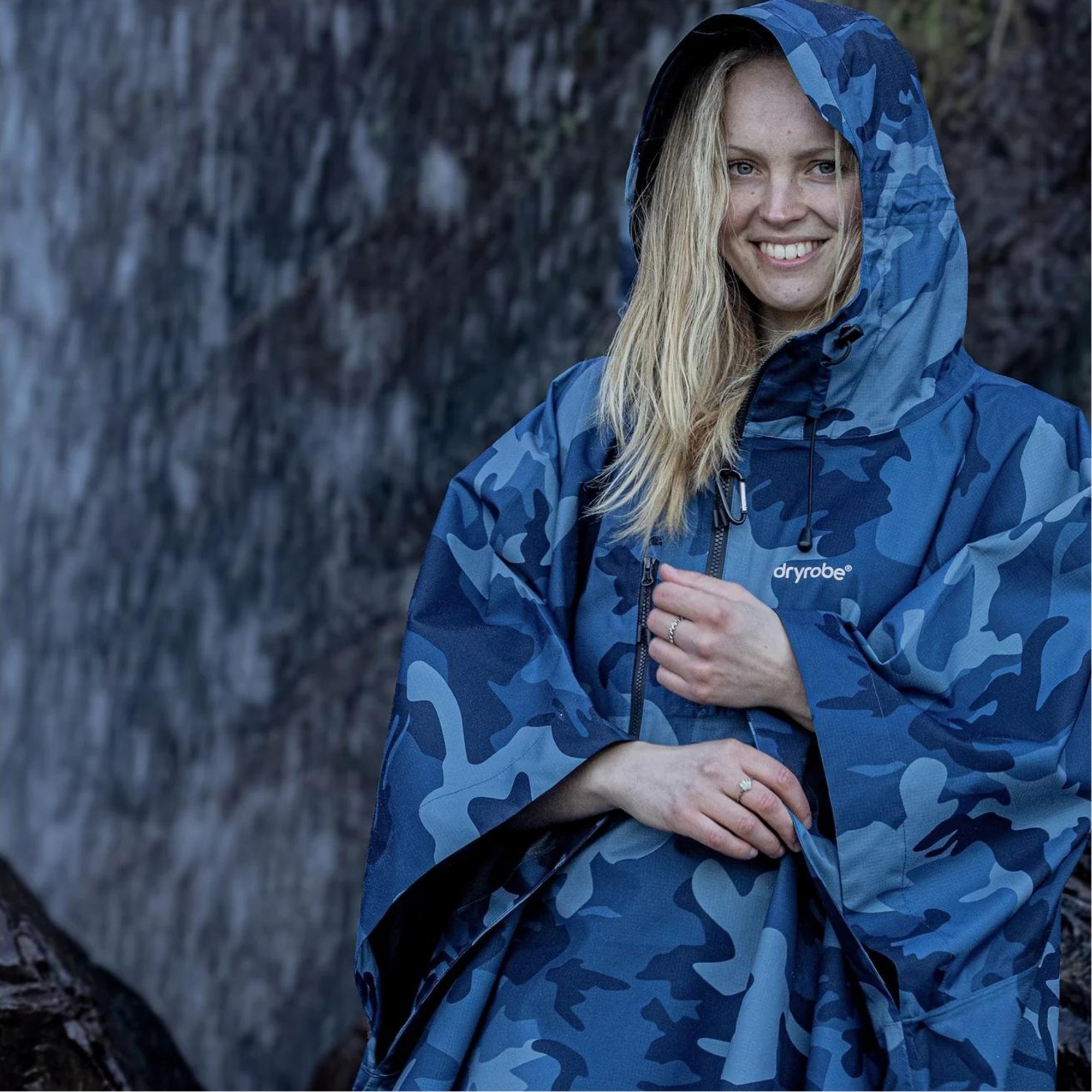 2026 Dryrobe Waterproof Change Robe / Poncho DRWCRP - Camo
